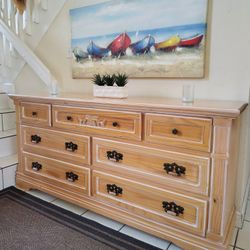 SOLID WOOD DRESSER 7 DRAWERS DELIVERY AVAILABLE 