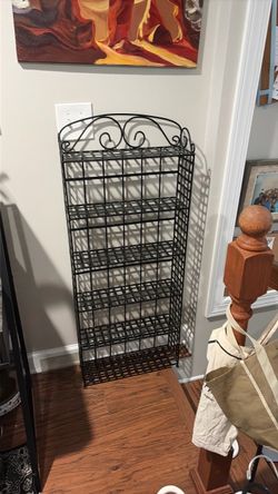 Metal plant shelf