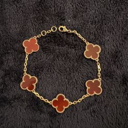 Van Cleef & Arpels Bracelet!