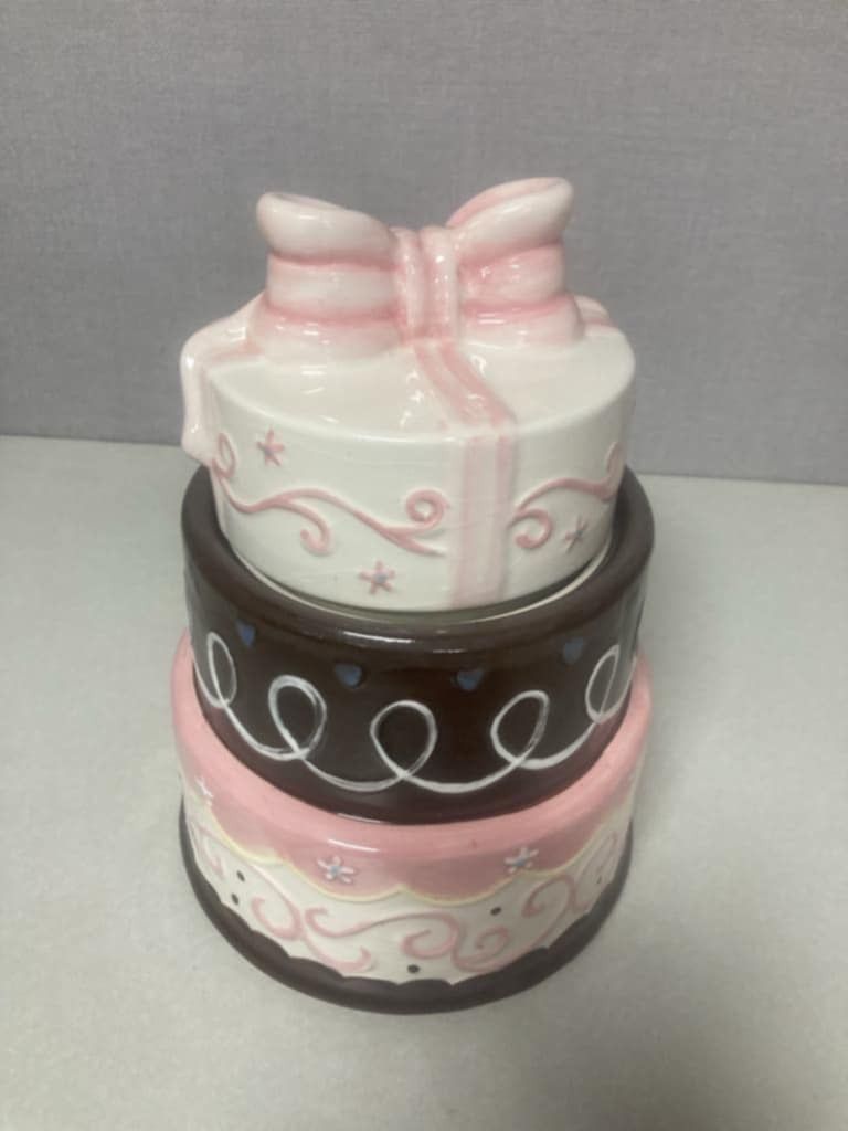 Birthday cake jar with lid