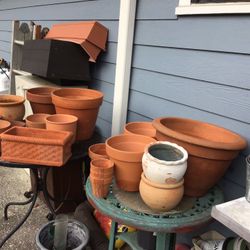 LOTS OF CLAYS FLOWER POTS DIFFERENT SIZES . ALSO I HAVE Many Others Of Different Varieties.