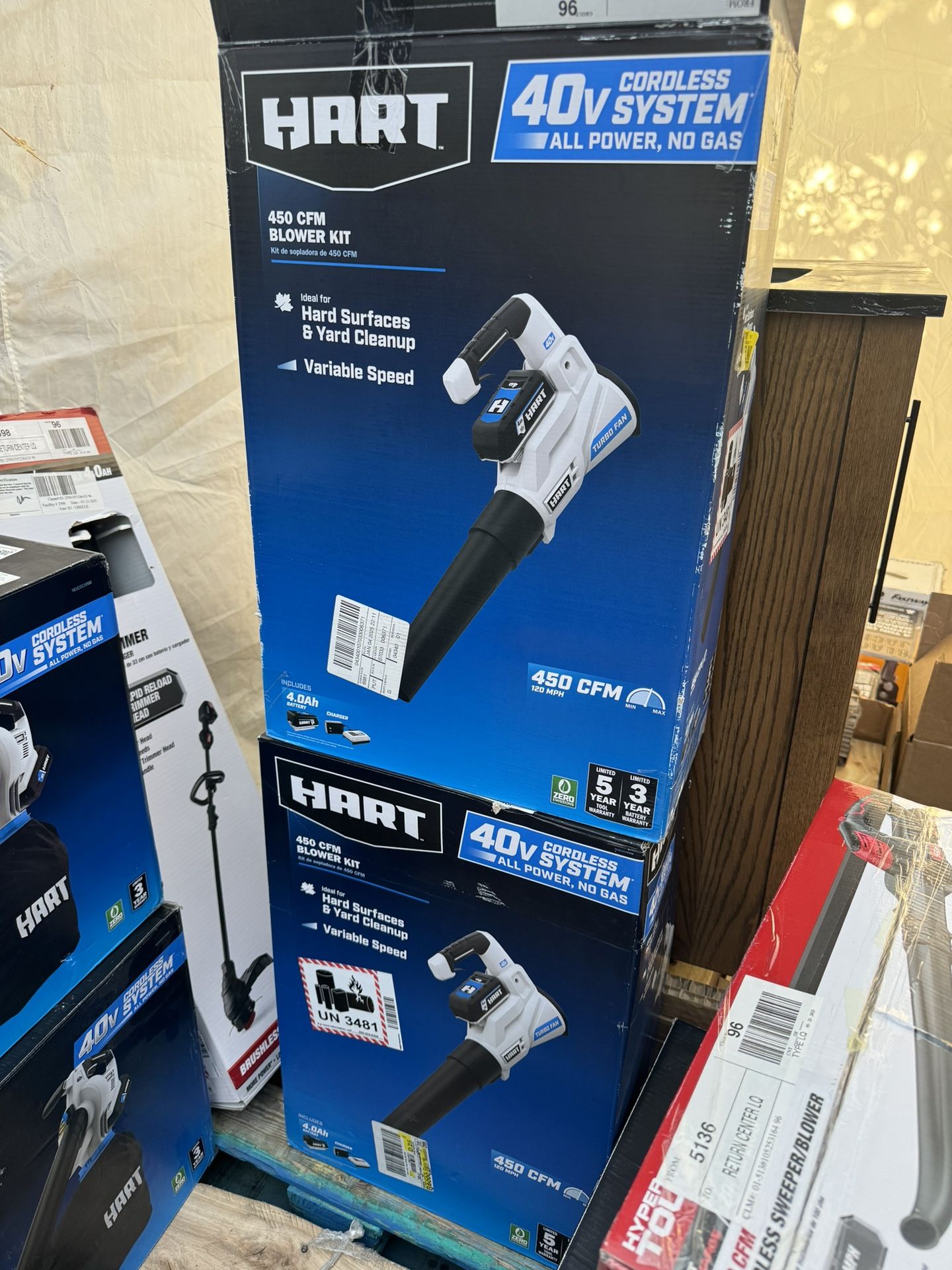 HART 40V 120 MPH at 450 CFM Cordless Axial Leaf Blower Kit, (1) 4.0Ah Lithium-lon Battery