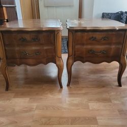 2 End Tables/Night Stands