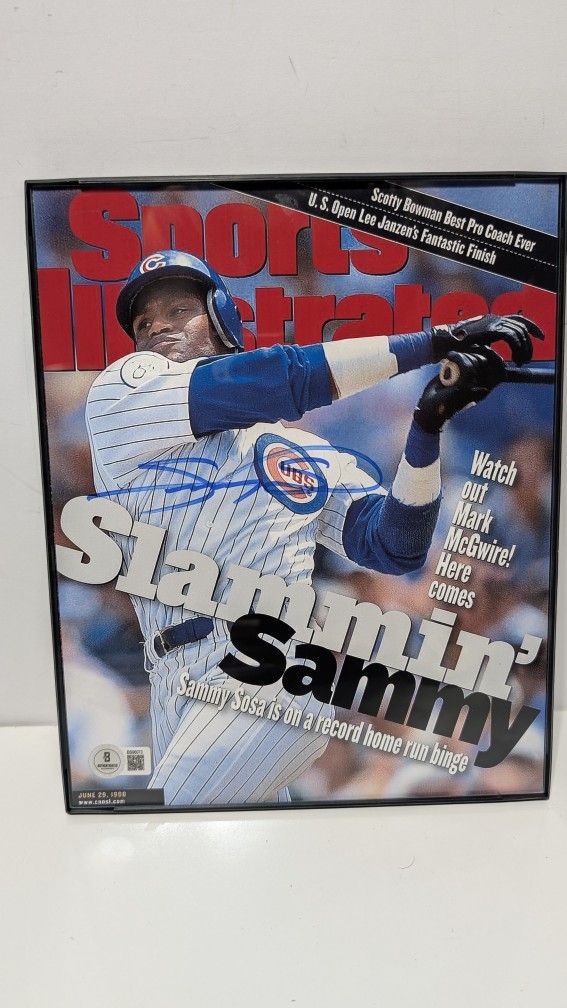 Sammy Sosa Autograph Signed 8x10 Sports Illustrated Cover Photo Beckett 1998