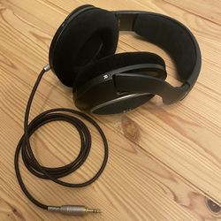 Sennheiser 558
