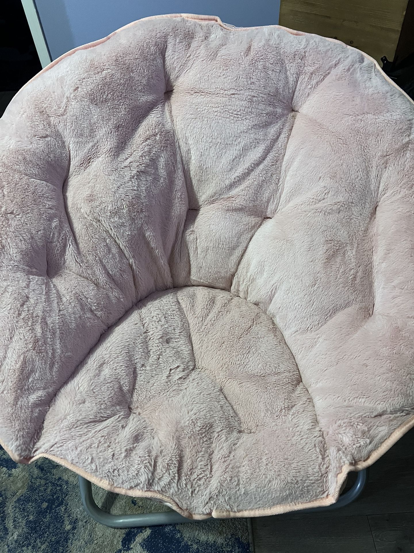 Pink Saucer Chair