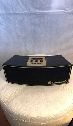Skull candy large speaker