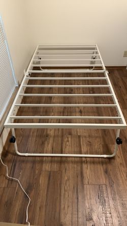 2 Trundle Beds