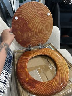 Wood Looking Toilet Seat