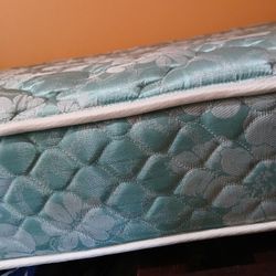 Sealy Full Size Matress
