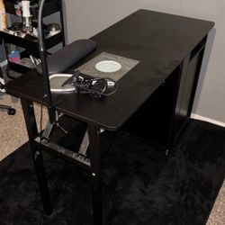 Nail Desk 