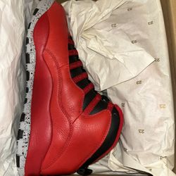 Jordan 10 Retro Bulls Over Broadway 🎭 