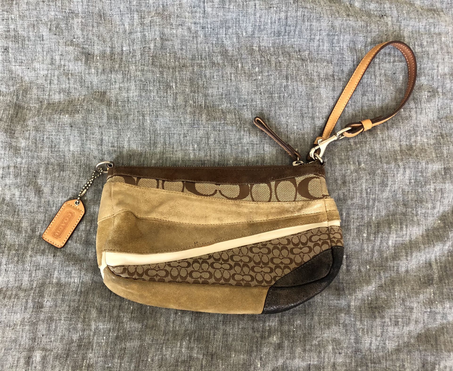 RARE Coach Wristlet