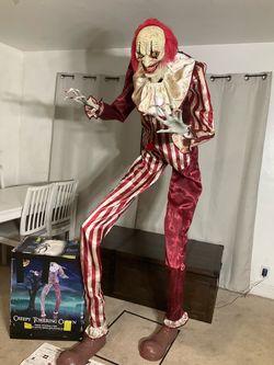 7 Ft. CREEPY TOWERING CLOWN Animatronic
