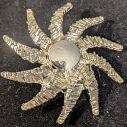 Vintage 1970s Starburst Brooch 