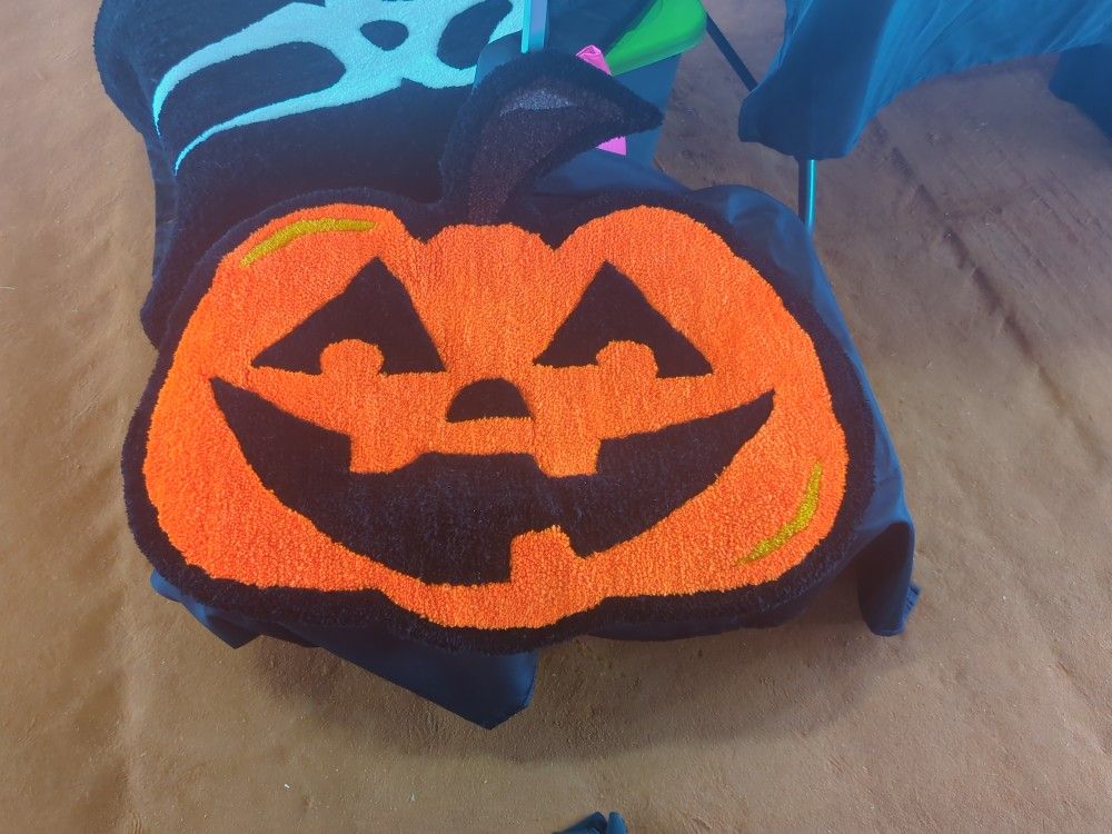 Pumpkin Tufted Rug
