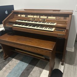 Hammond 926 Organ