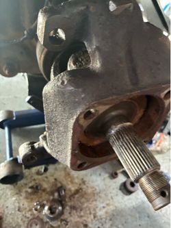 Mechaniccs car truck