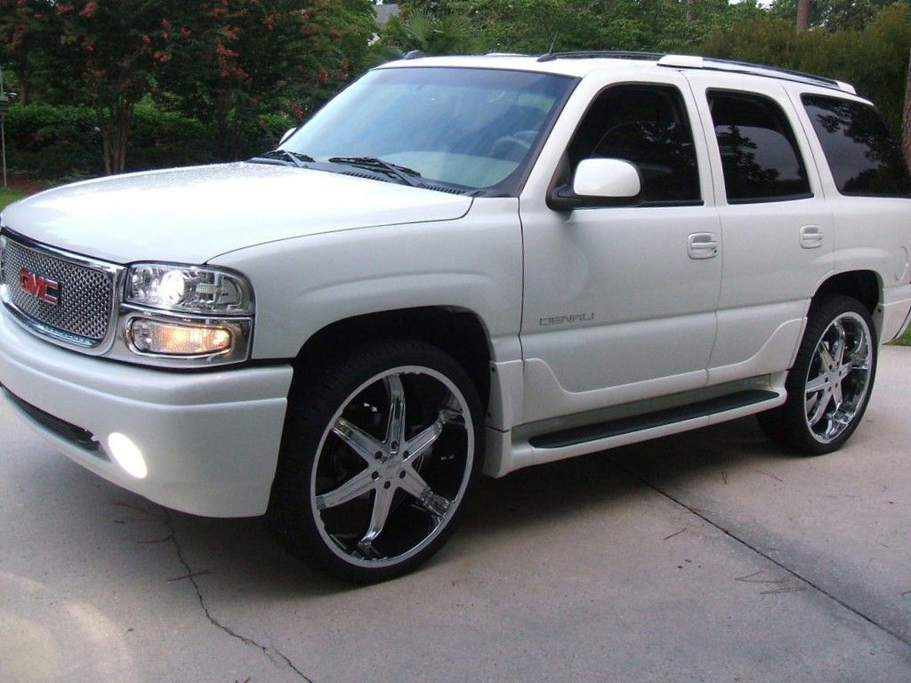 non smoker 2005 GMC Yukon Denali