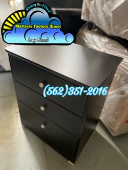 Three drawer black compressed wood cajonera Comoda nueva
