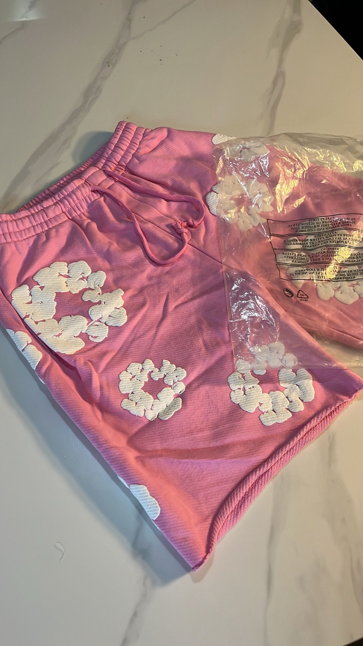 DENIM TEAR SHORTS