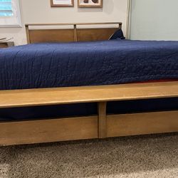 Full Size Bed - Wood