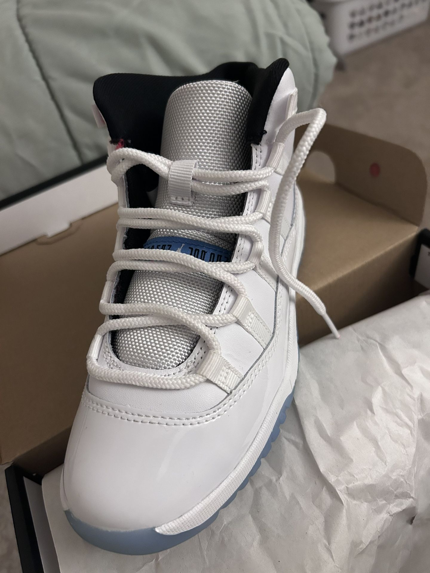 Legend Blue Jordan 11