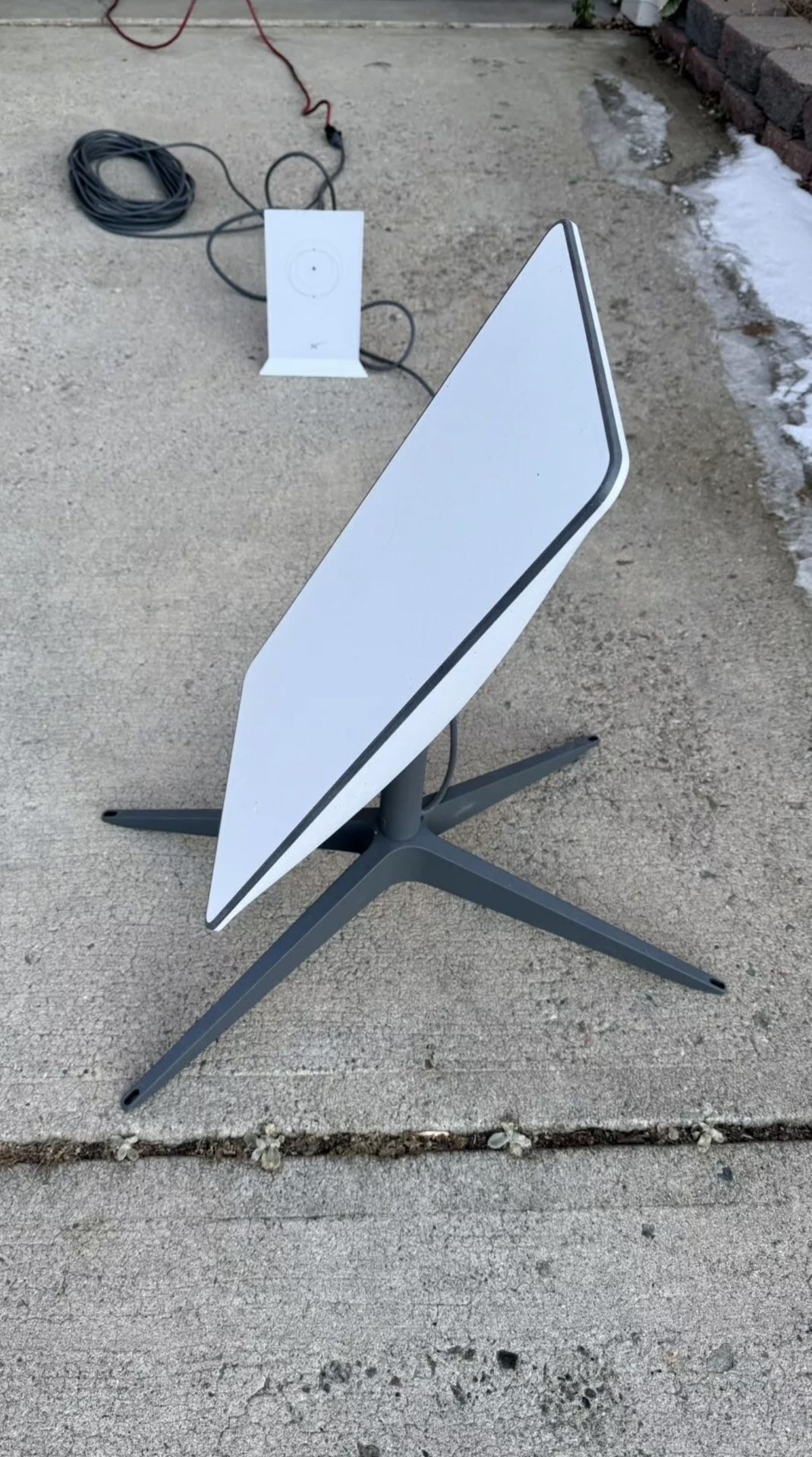 Starlink V2 Satellite Internet Kit with Router - UTA-212 & UTR-211 | RV Edition