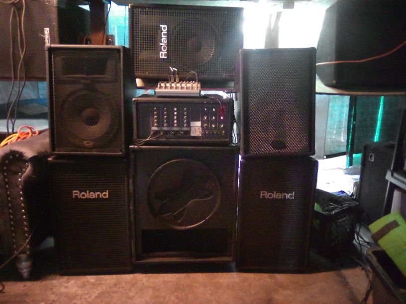 Roland Speakers DJ Audio System