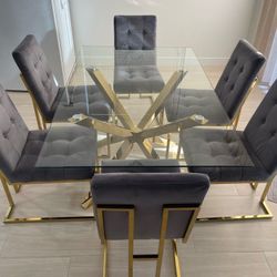 Dining room set. Black And Gold. Ask For price 