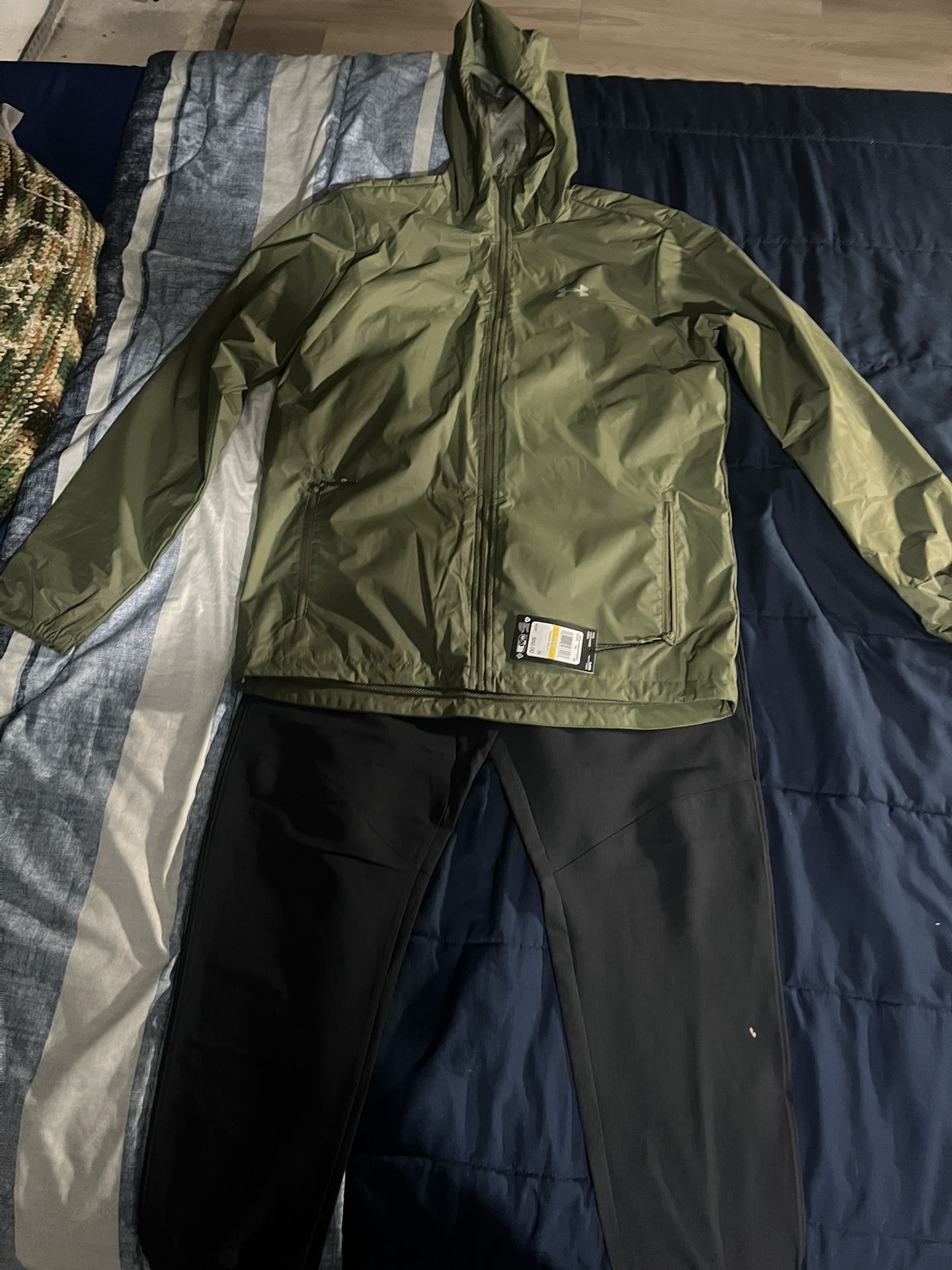 Under Armor Sweatsuit