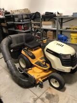 Cub cadet sltx 1054 26hp 54" cut automatic foot pedal drive with cruise control and bagger setup