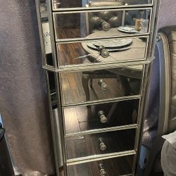 Mirror Chest 