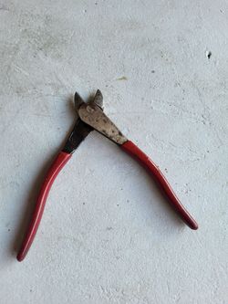 Klein small pliers $10
