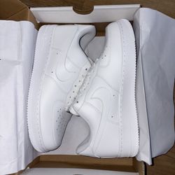 Nike Air Force One Low Top White 007 1