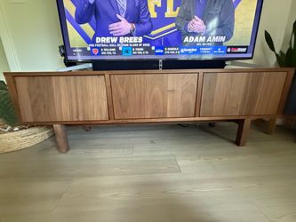 Tv stand