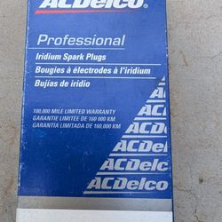 Chevrolet Silverado AC Delco OEM engine spark plugs