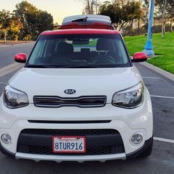 2017 Kia Soul Plus - Clean title, 73k! 