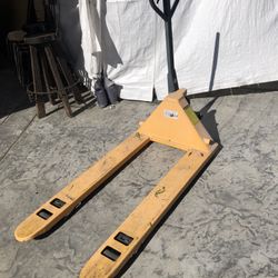 Pallet Jack
