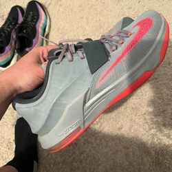 Mens Nike KD 7 “Calm Before The Storm” Size 11.5 **GREAT CONDITION WITH DEFECT!**