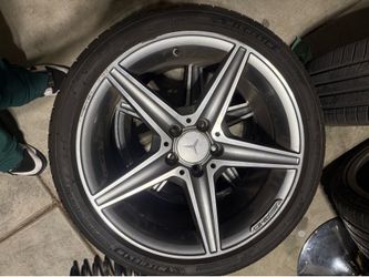 Mercedes Benz AMG 18” rims oem (original)