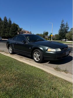 1999 Ford Mustang