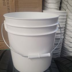 New Two Gallon White empty Buckets Includes  Lid.