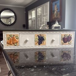 Home interiors container