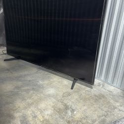 55” QLED SAMSUNG SMART TV with Wall Mount included