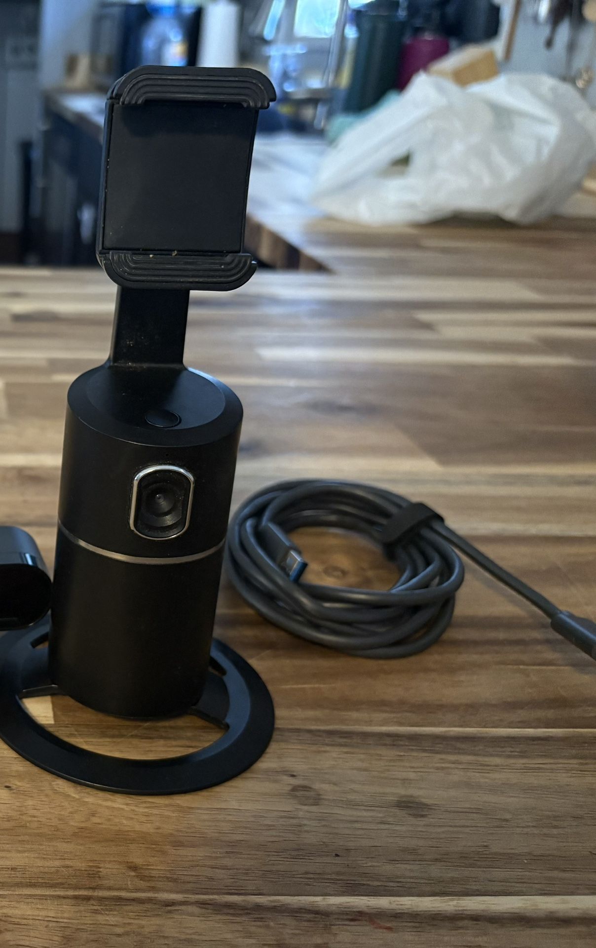 Auto Face Tracking Tripod