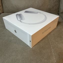 NEW Apple AirPods Max with Smart Case