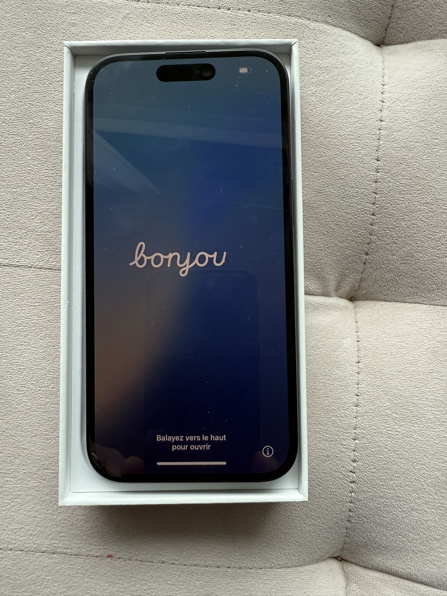 Black iPhone 15 128gb Mint Condition T-Mobile