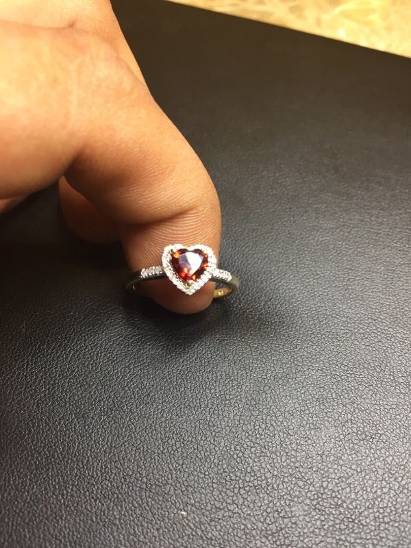 1 kart red ruby 1/3kart diamond 10kgold ring