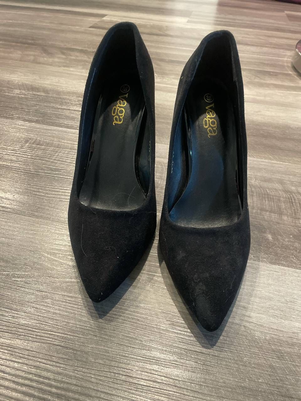 Velvet Heels Black 